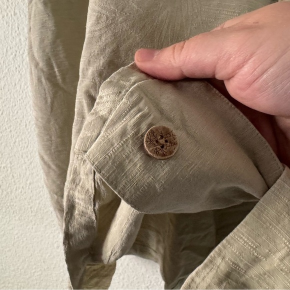 Big Dogs Vintage 100% Silk Resort Wear 90’s Button Shirt Subtle Botanical Men XL - Picture 4 of 11